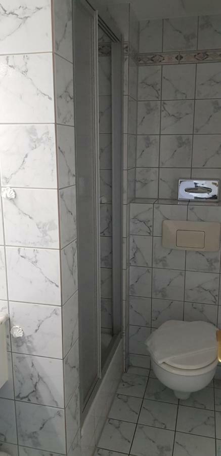 Hotel Novostar Гёттинген Экстерьер фото