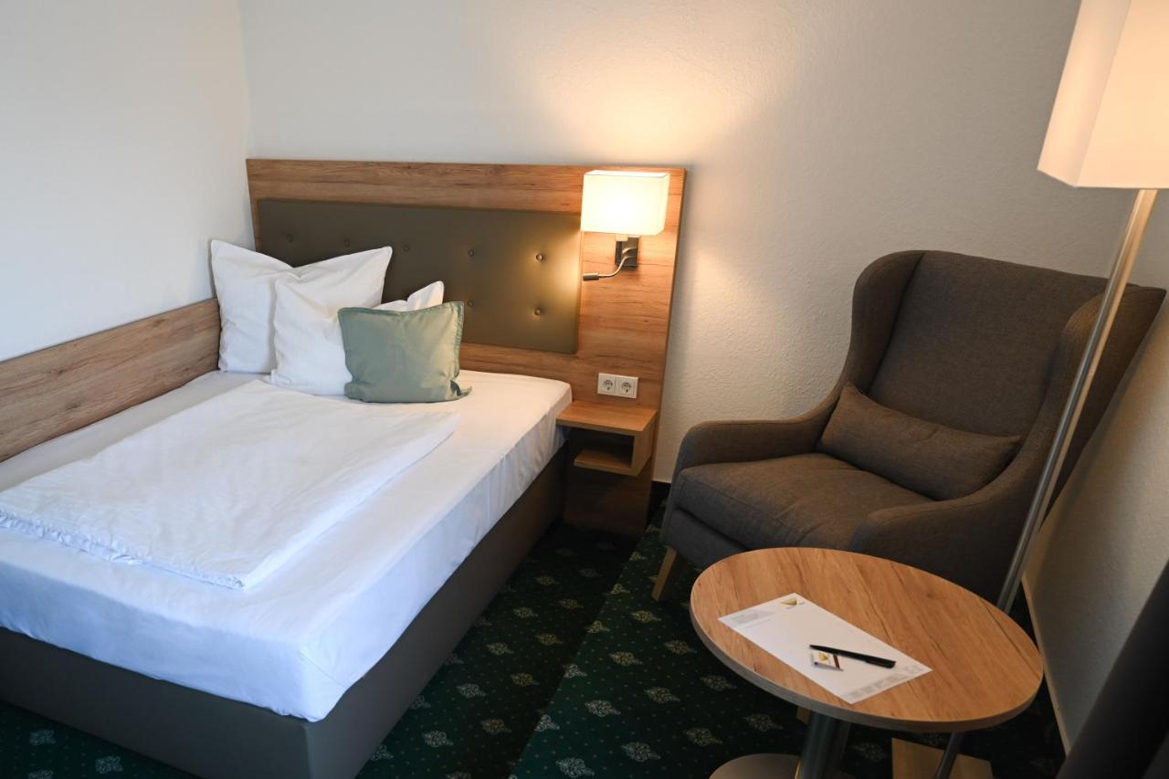 Hotel Novostar Гёттинген Экстерьер фото